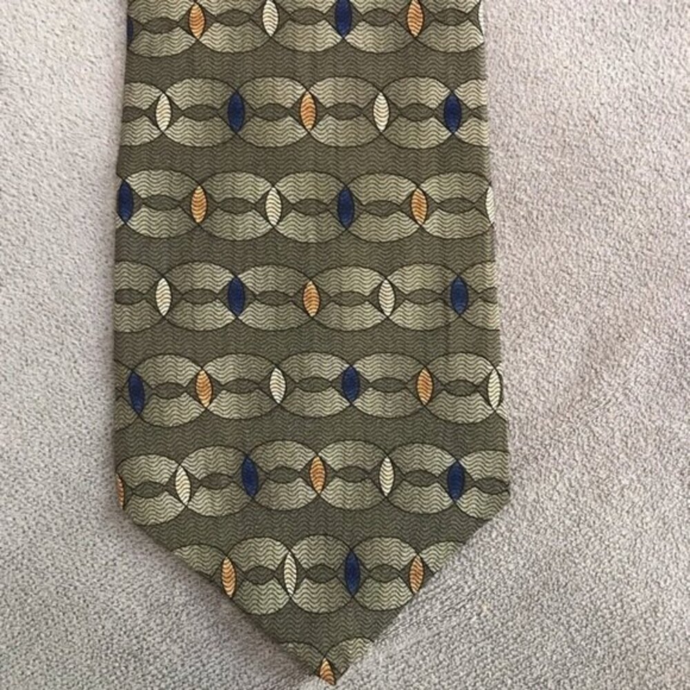 Kenneth Cole Reaction Geometric 100% Silk Classic Neck Tie Mens Office Career - Picture 6 of 6